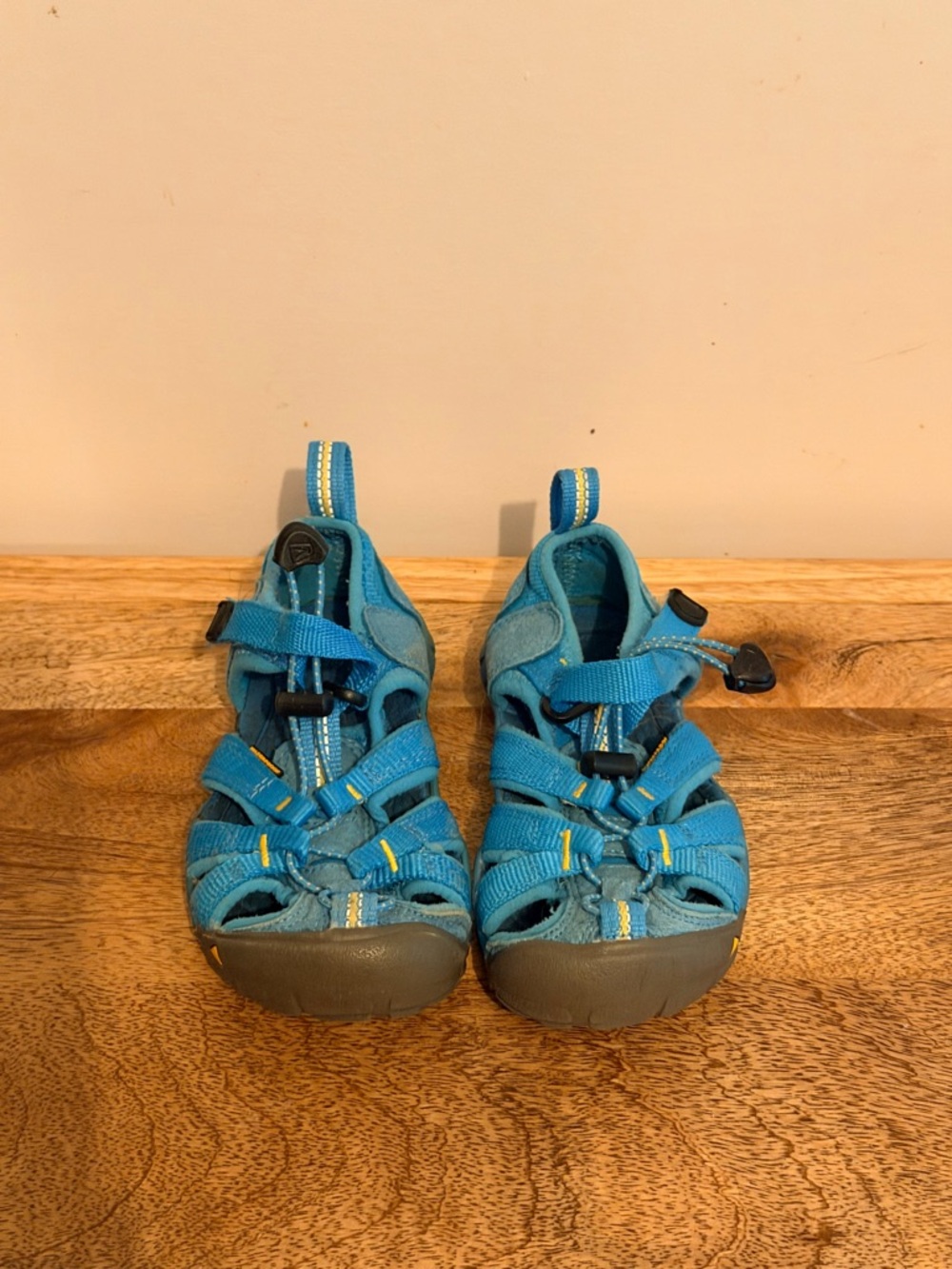 Keen Kids Blue sandal shoes size 10